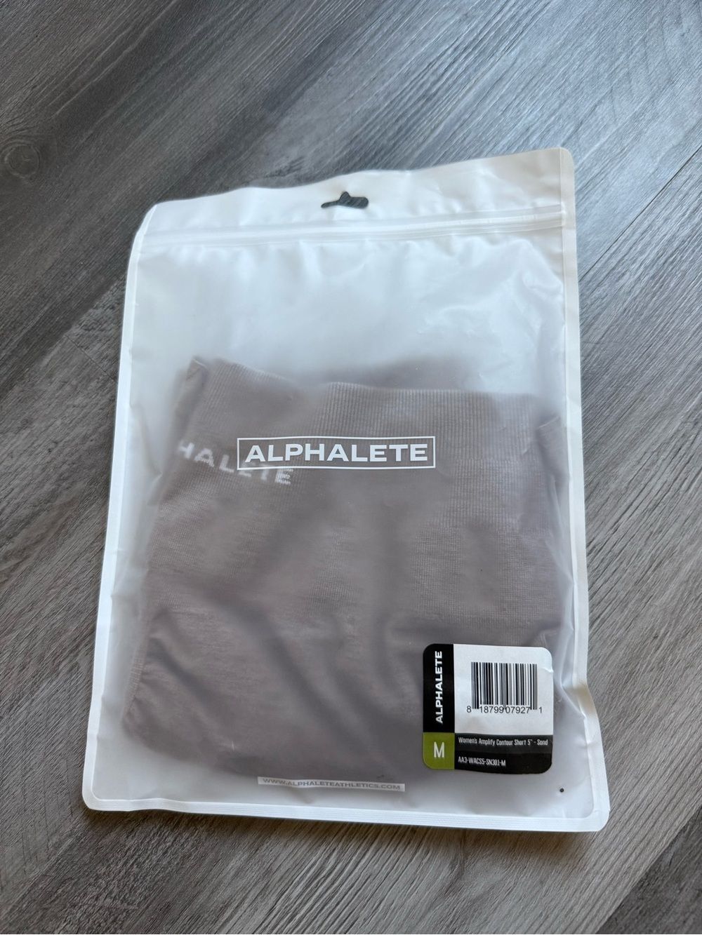 Alphalete Amplify Contour Short 5” High Rise Sand NEW Medium - Picture 2 of 12